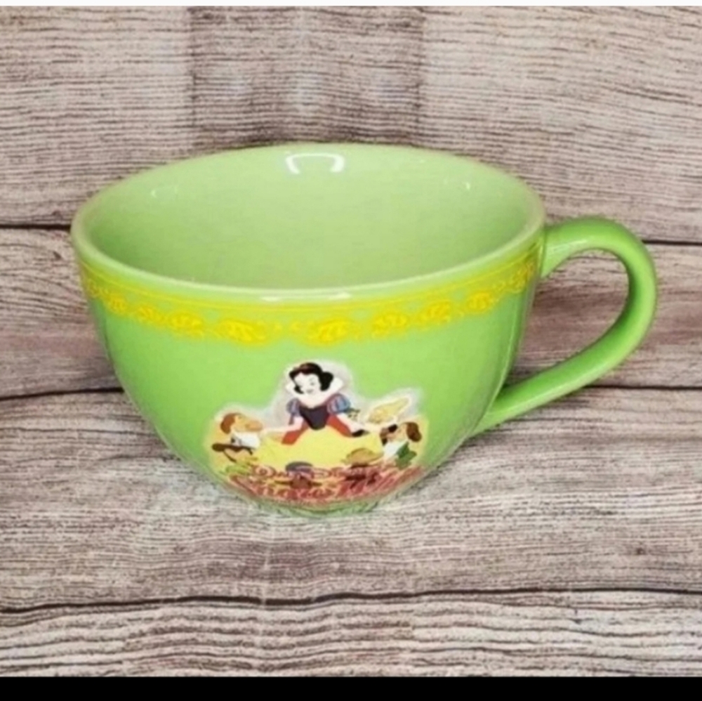 Disney Snow White and 7 dwarfs large mug soup bowl